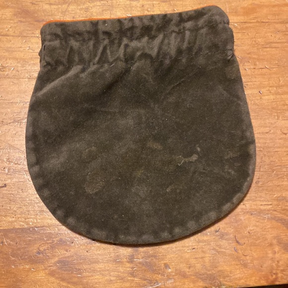 John Hardy jewelry bag - missing pull strings - Picture 2 of 5